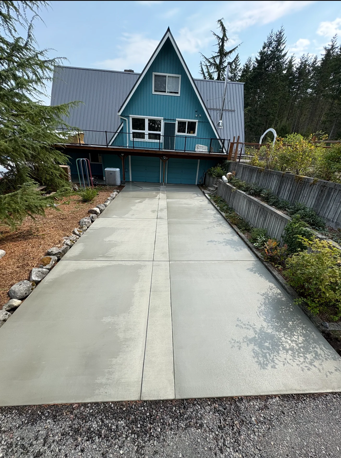 Professional concrete driveway and flatwork by Cowan Concrete